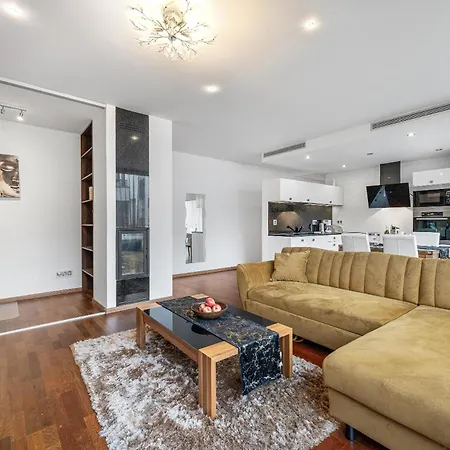 Revon Business Apartment, Dunajská Free Parking