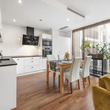 Apartamento Revon Business Apartment, Dunajská Free Parking Bratislava