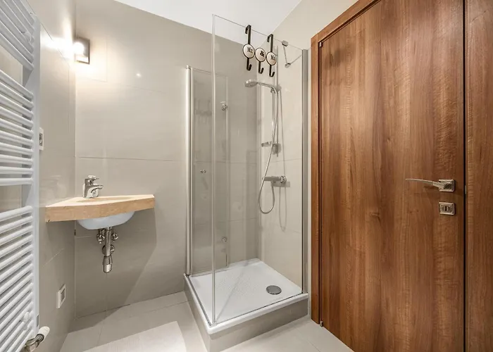 Revon Business Apartment, Dunajska 50, Free Parking アパート *