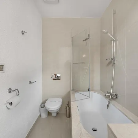 Revon Business 50 Dunajska Apartman *